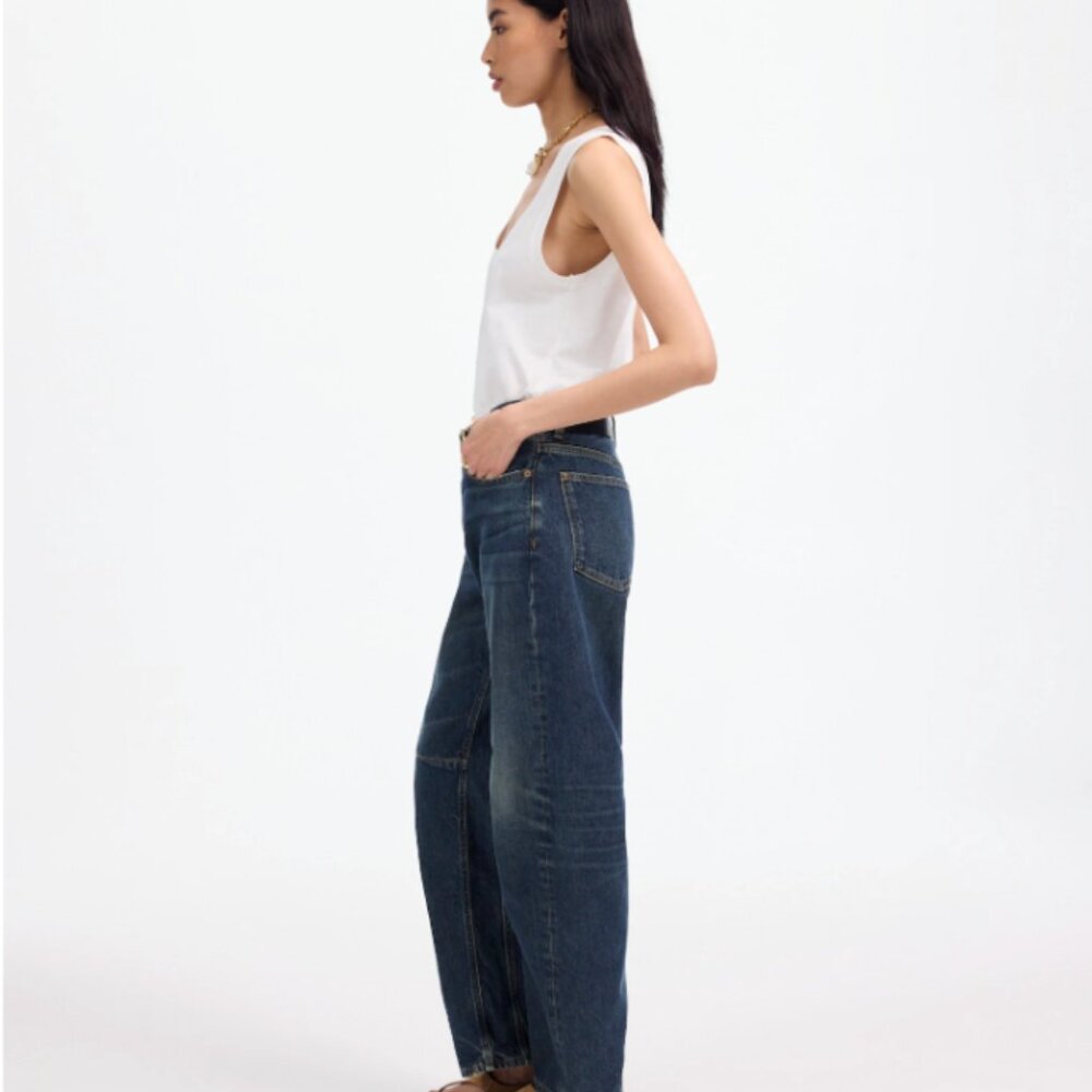 Madewell Darted Barrel-Leg Jeans in Danver Wash – Size 26P – Like New - Picture 3 of 12